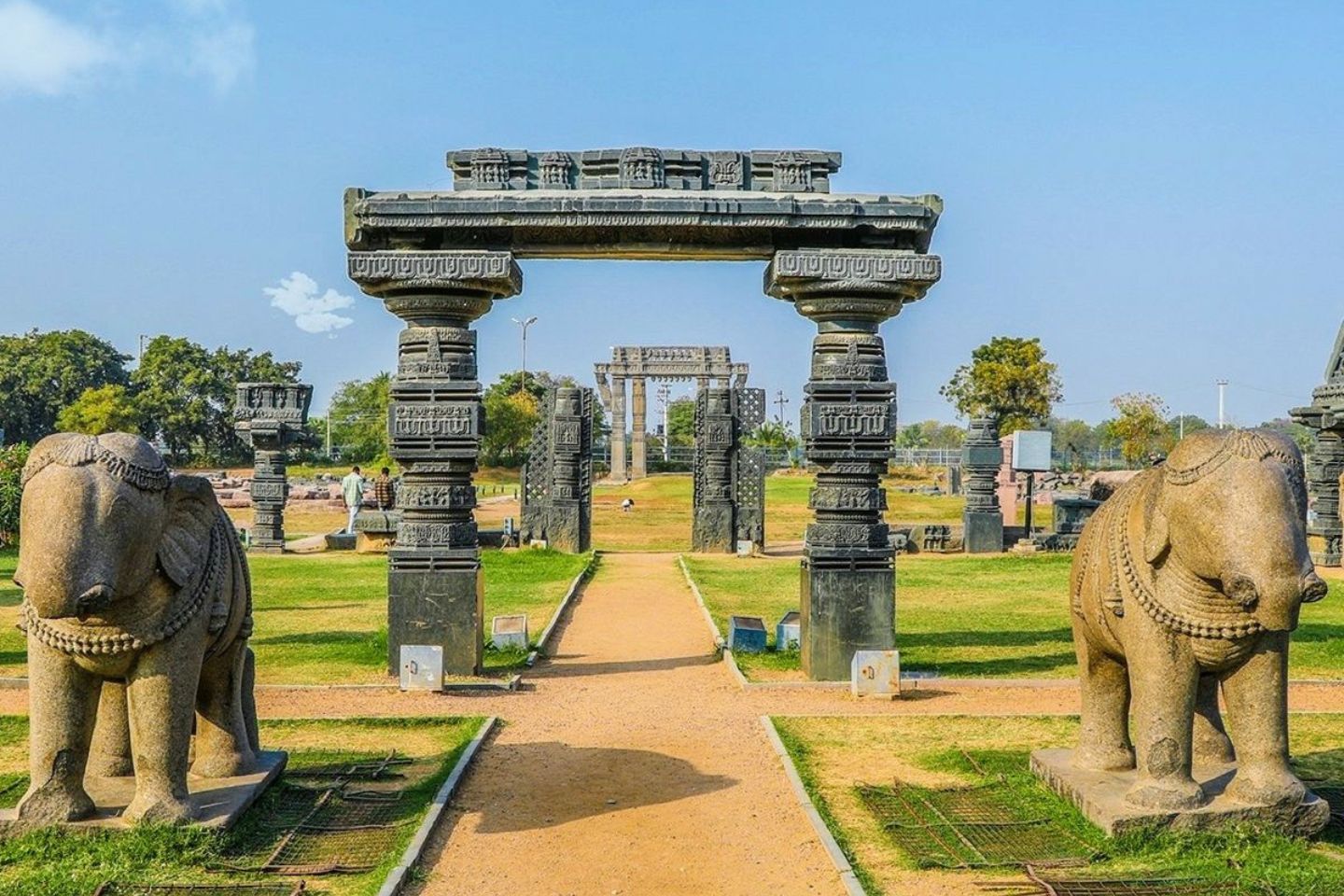 Historical Warangal Tour Package from Hyderabad for 1 Night & 2 Days